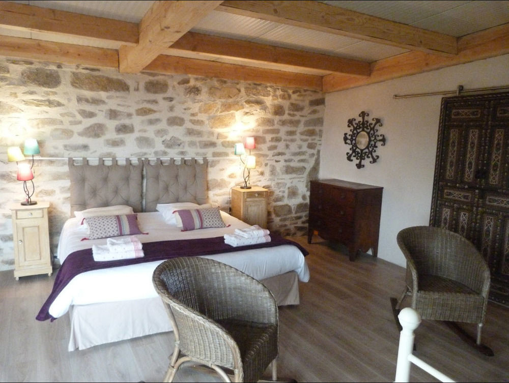 Bout De Cote Bed & Breakfast Lacam-dʼOurcet Dış mekan fotoğraf