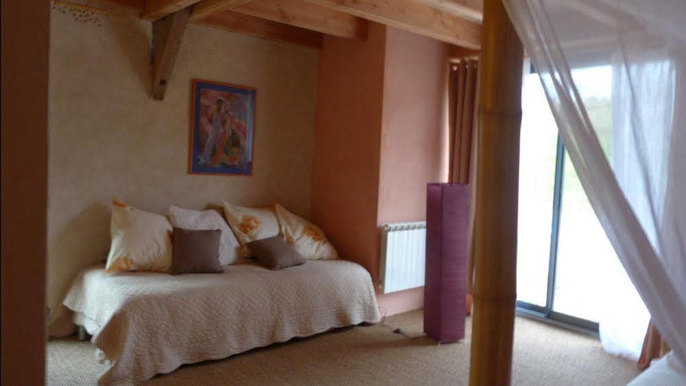 Bout De Cote Bed & Breakfast Lacam-dʼOurcet Dış mekan fotoğraf